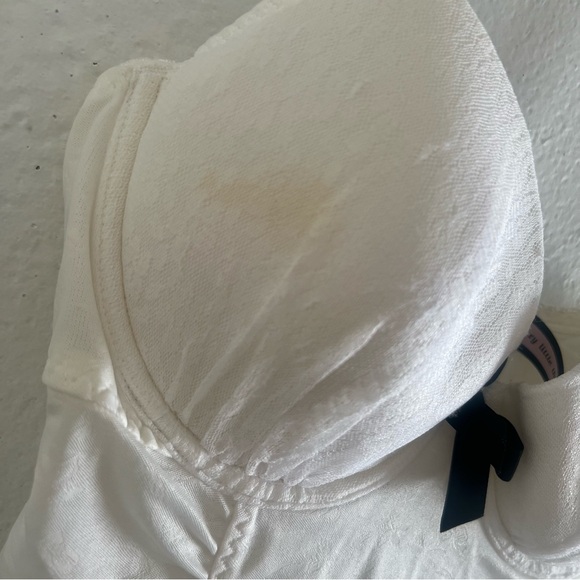 Victoria’s Secret lingerie - Picture 12 of 12